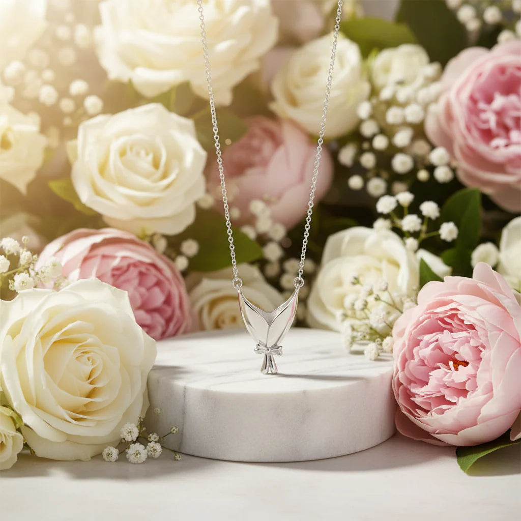Bouquet Necklace Flower Vase